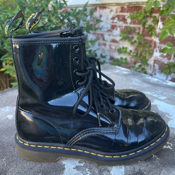 Dr. Martens Shoes Doc Martens Airwair 46w 8eye Combat Boots Black